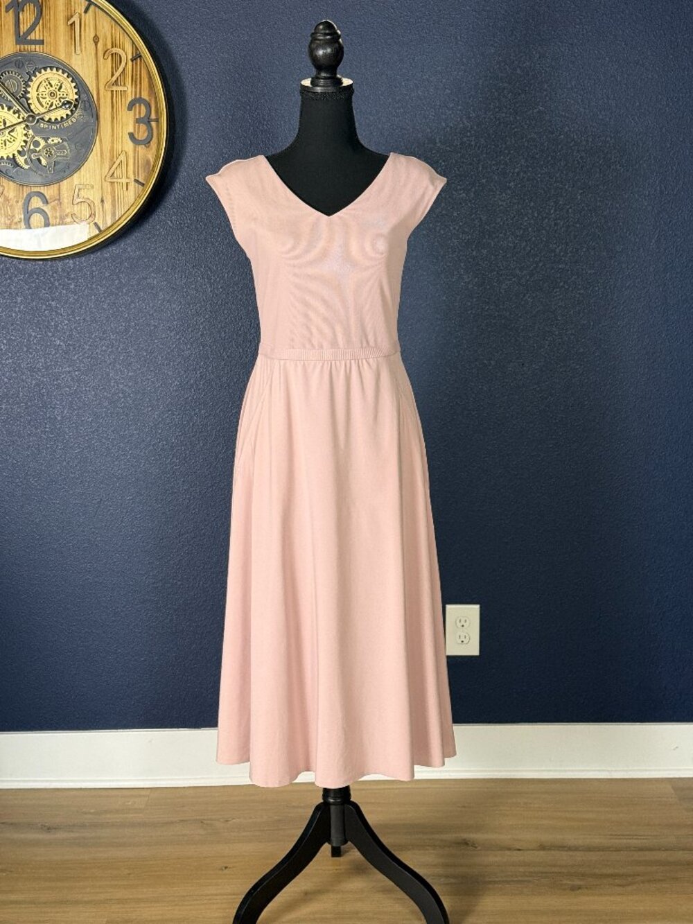 Athleta Light Mauve Cap Sleeve Back Cutout Flowy A-Line Midi Dress | M Petite